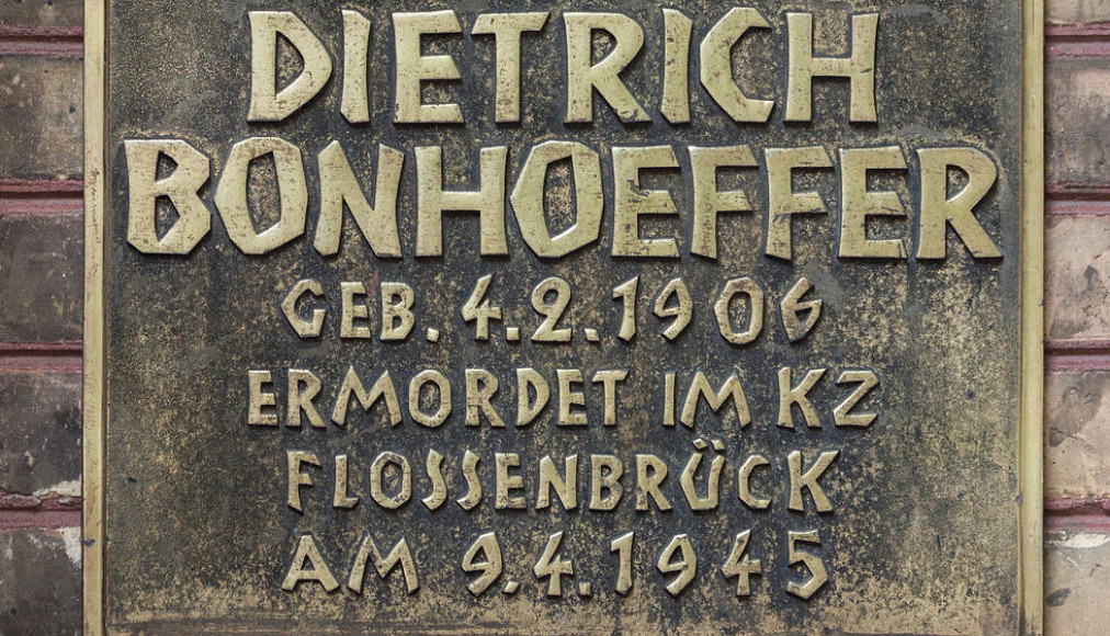 Plaque commémorative pour Dietrich Bonhoeffer Plaque commémorative pour Dietrich Bonhoeffer / ©WIkimedia Commons/Ansgar Koreng/CC0