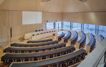La salle du Grand conseil où le synode a siégé / CC(by-sa) Lucignolobrescia
