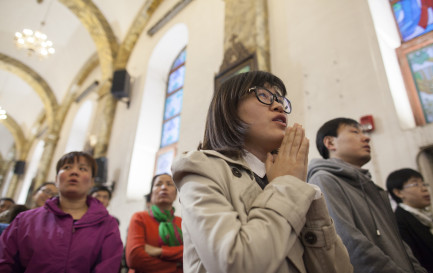 Service religieux dans la cathédrale de l&#039;Immaculée Conception à Pékin, en Chine. / ©iStock/FangXiaNuo